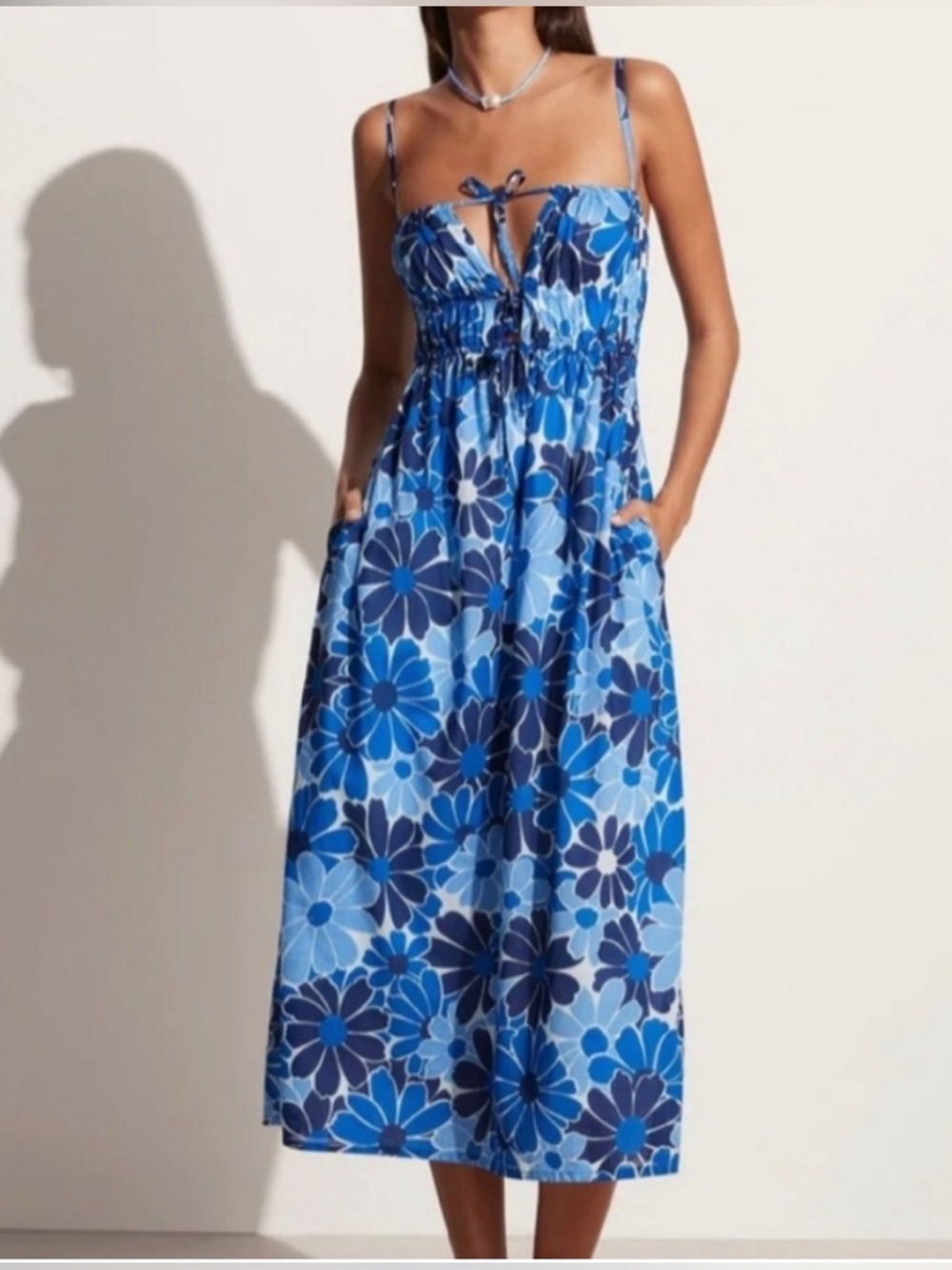Faithfull the Brand Blue Floral Tie-Front Midi Dress size Medium